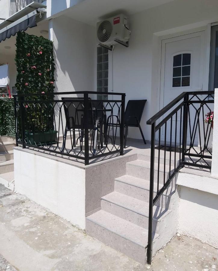 Apartman Marina 2 *