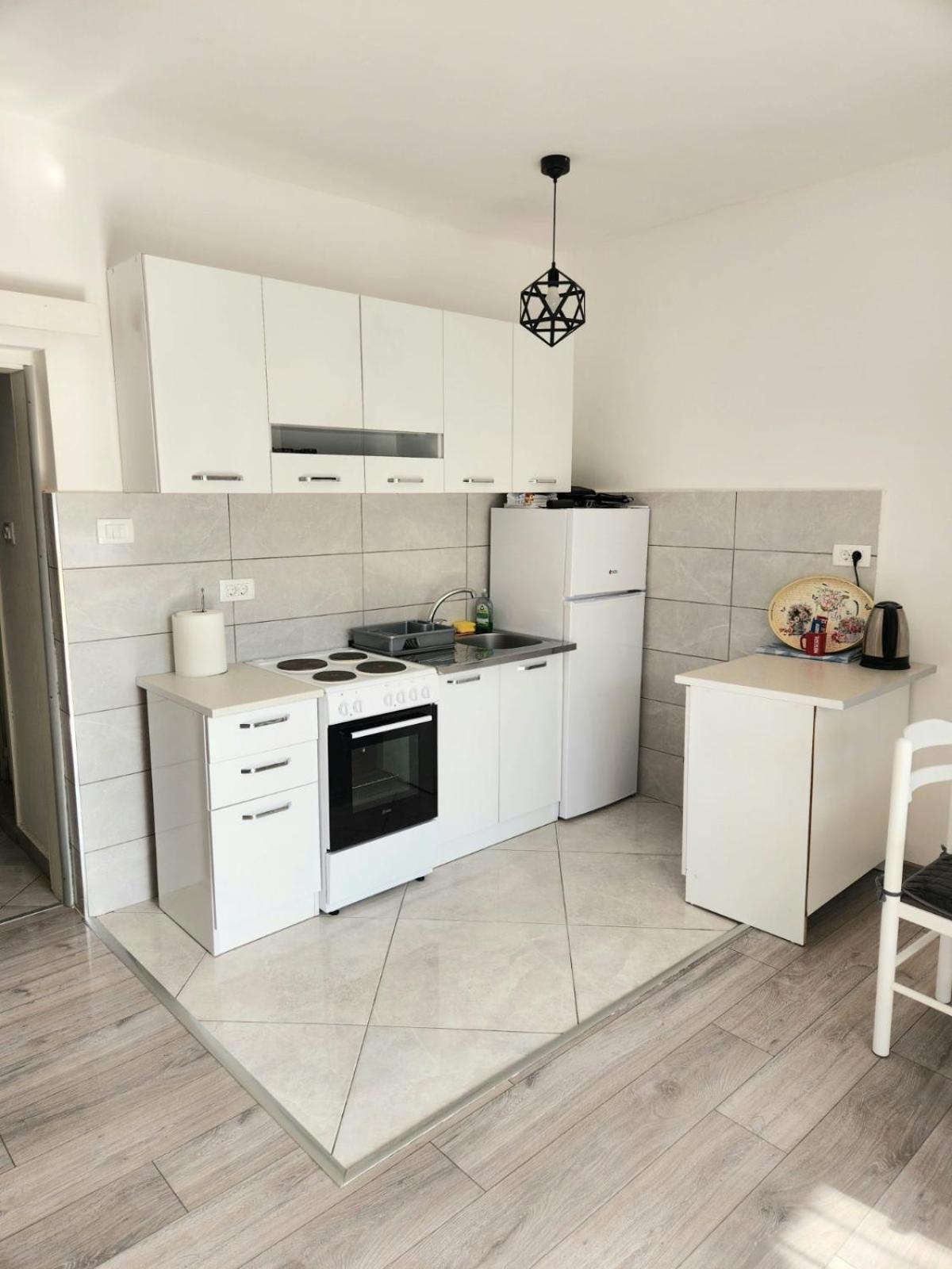 Apartman Marina 2 *